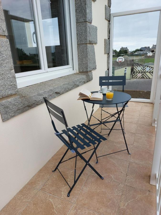Ty Ann Maison Avec Jardin Clos De Mur, A Proximite Des Commerces Et A 3Km Des Plages Penvénan Exteriér fotografie