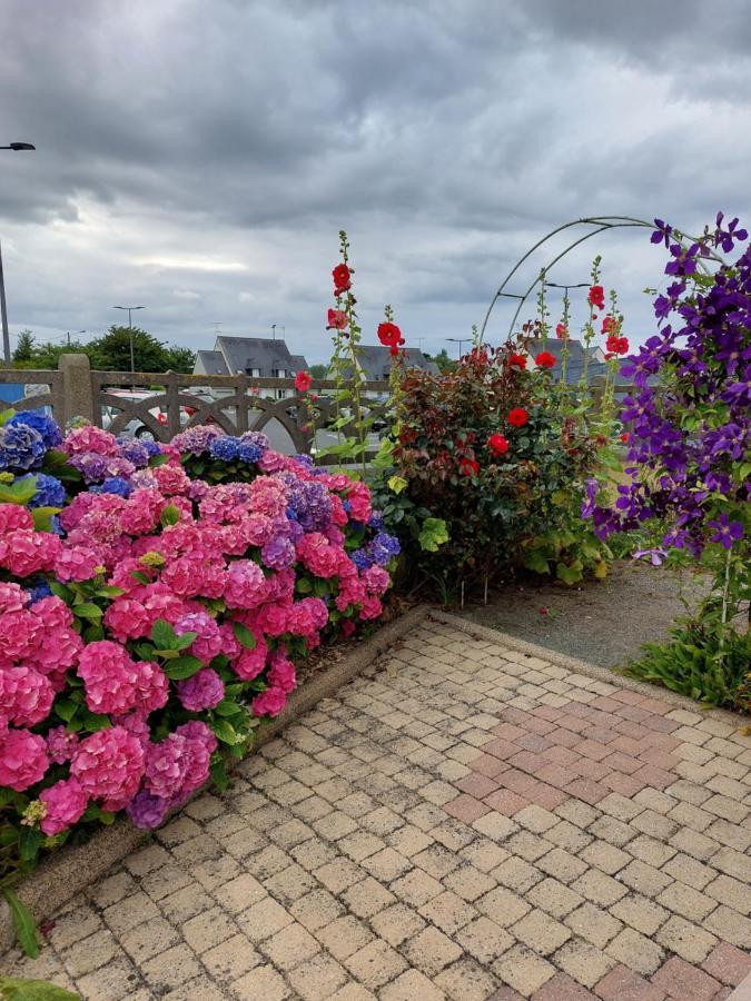 Ty Ann Maison Avec Jardin Clos De Mur, A Proximite Des Commerces Et A 3Km Des Plages Penvénan Exteriér fotografie
